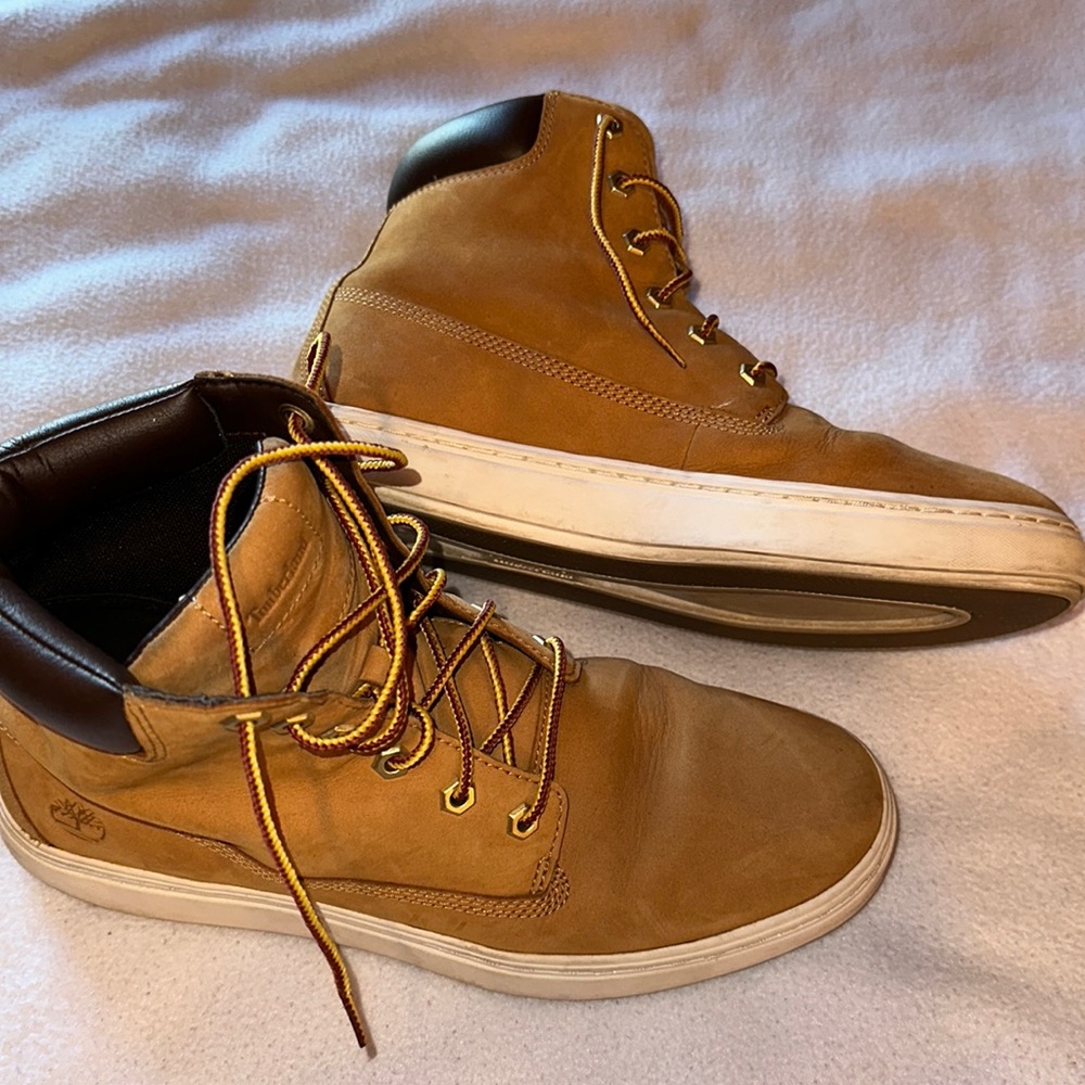Waterproof Timberland with tennis shoe bottom